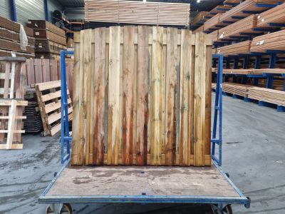 OP=OP Tuinscherm grenen met toog 180cm
